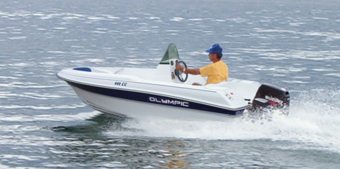 Olympic Boats 400 CC - Center console motorboat for extra fun in the seas!